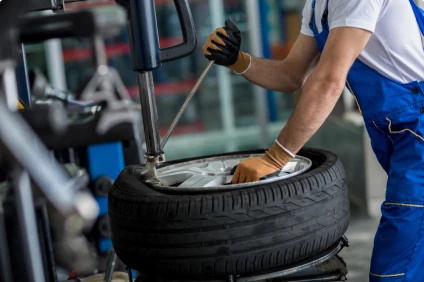 Ford Servicing Image